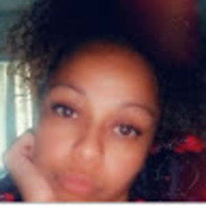 Meet your Posher, Monique